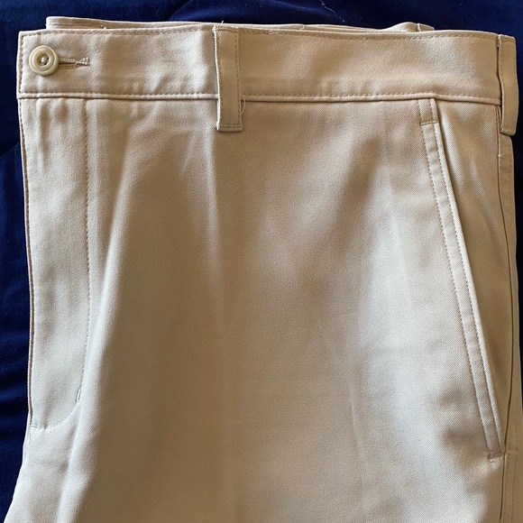 Khaki Golf Shorts - Picture 2 of 6